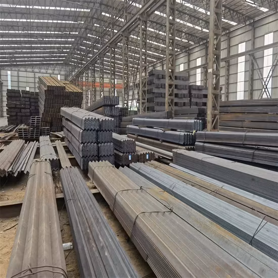 China Fabricante Anjo Ferro/Aço Anjo Laminado a Quente/Ms Ângulos L Perfil Laminados a Quente Iguais Desiguais Ângulos de Aço Preço do Aço